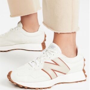New Balance 327 x Bandier ‘Move Her World’ Sneakers Sea Salt Suede Cream 6.5